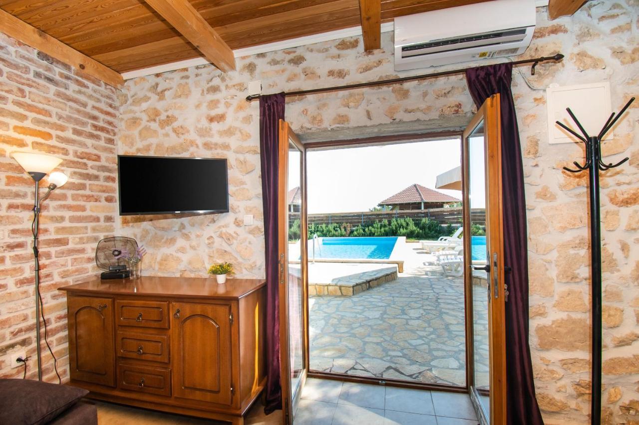 Holiday home House Stone Curlew 2 Lisane Tinjske